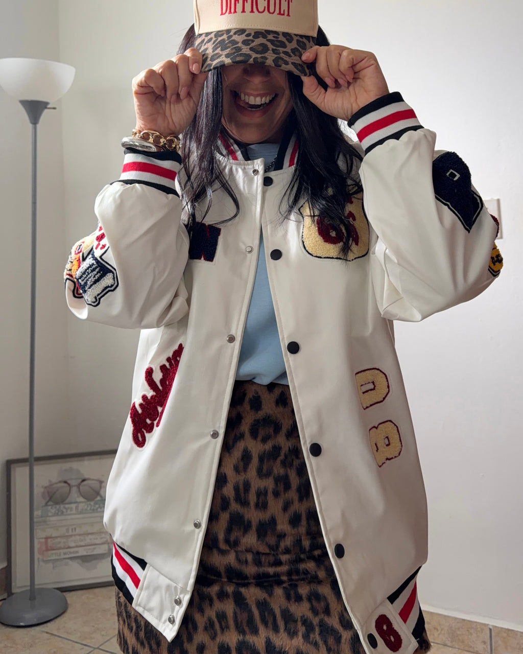 OVERSIZED VARSITY JACKET